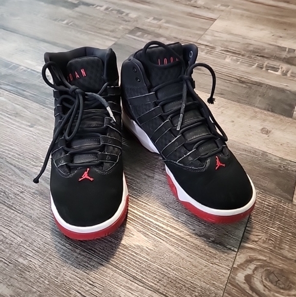 Nike Air Max Jordan Max Aura Red And Black Buy Air Jordan Max Aura